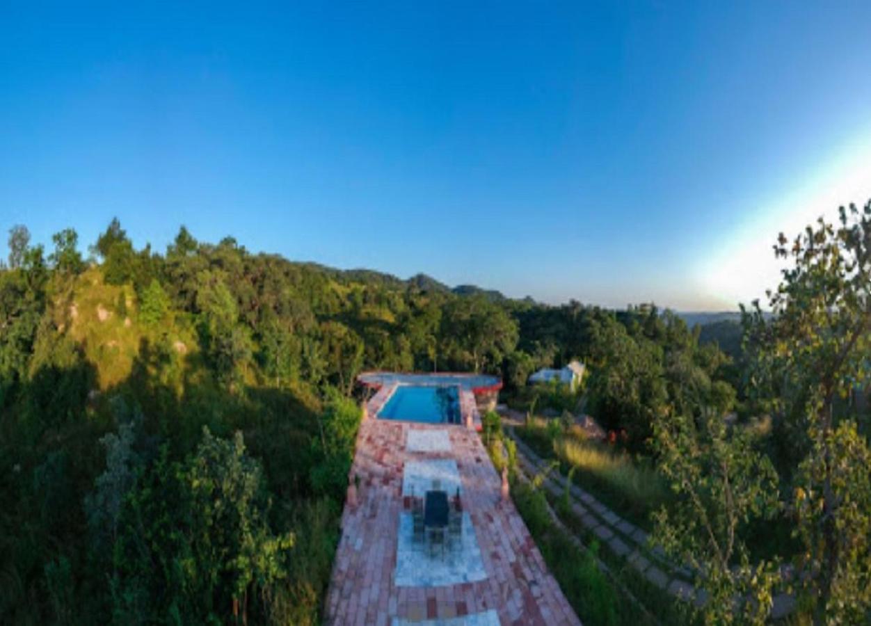 The Sky Imperial Jungle Camp Resort Кумбалгарх Екстериор снимка