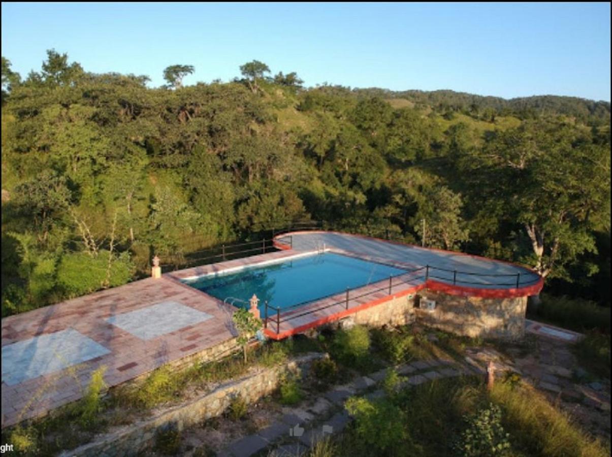 The Sky Imperial Jungle Camp Resort Кумбалгарх Екстериор снимка