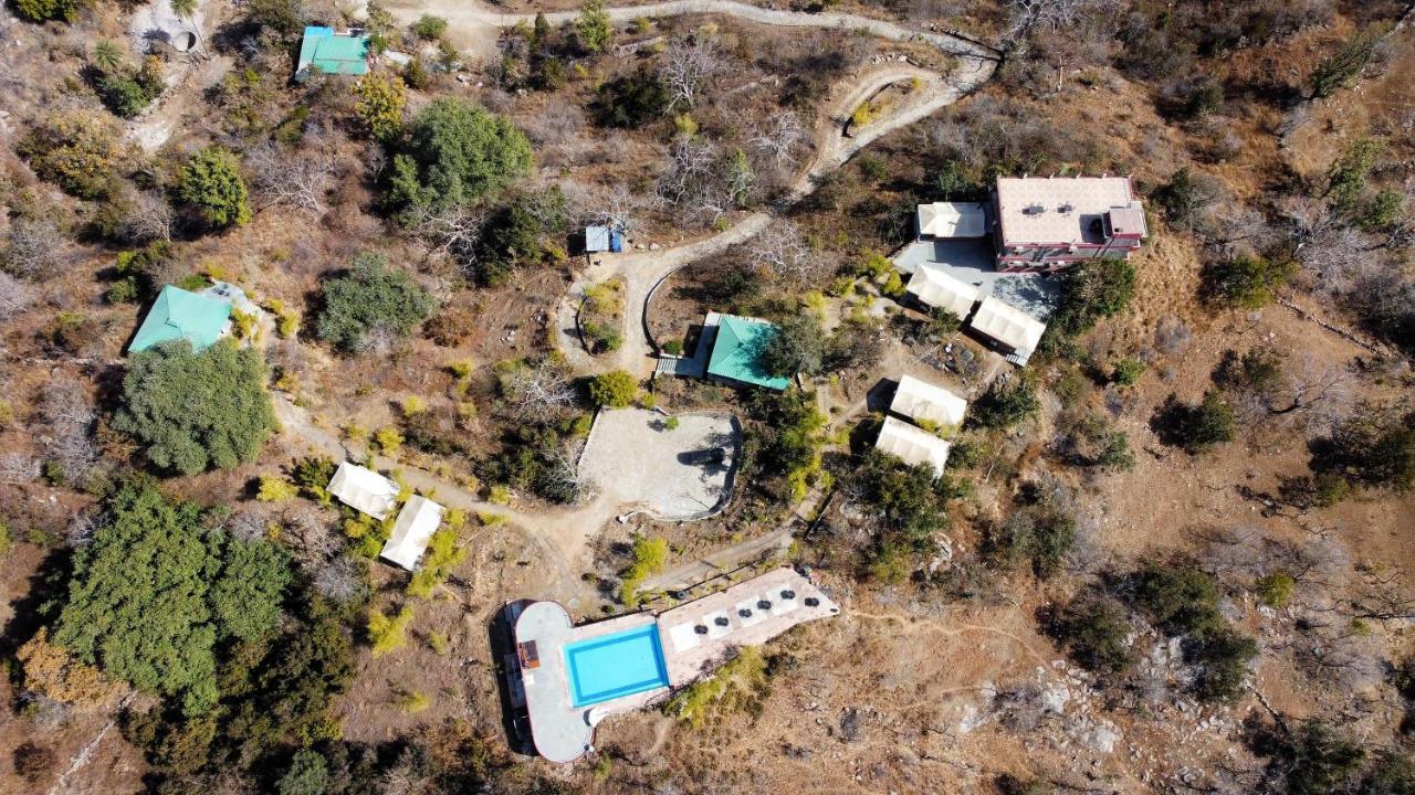 The Sky Imperial Jungle Camp Resort Кумбалгарх Екстериор снимка