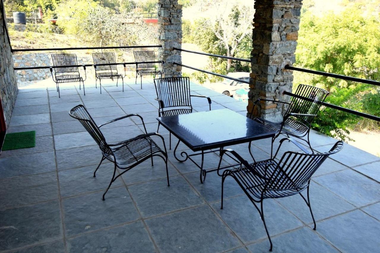 The Sky Imperial Jungle Camp Resort Кумбалгарх Екстериор снимка