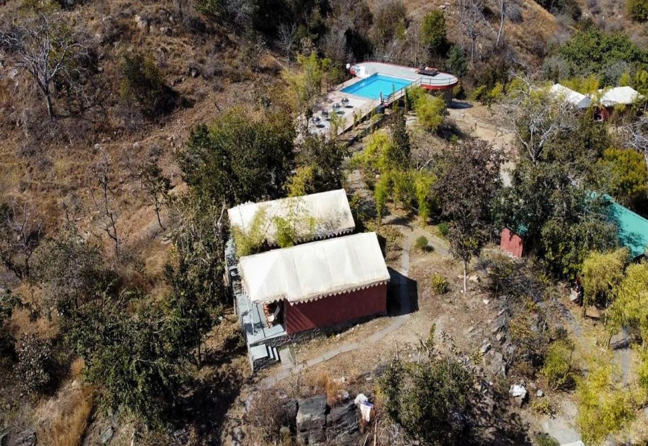 The Sky Imperial Jungle Camp Resort Кумбалгарх Екстериор снимка