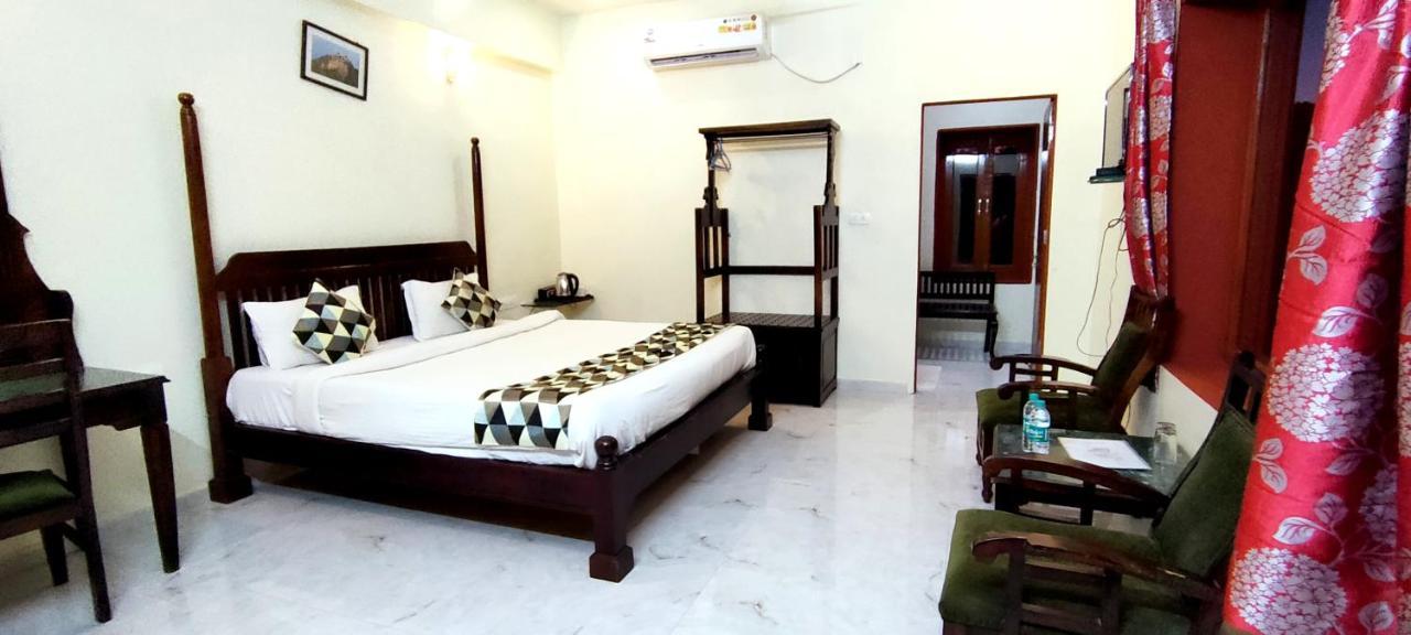 The Sky Imperial Jungle Camp Resort Кумбалгарх Екстериор снимка