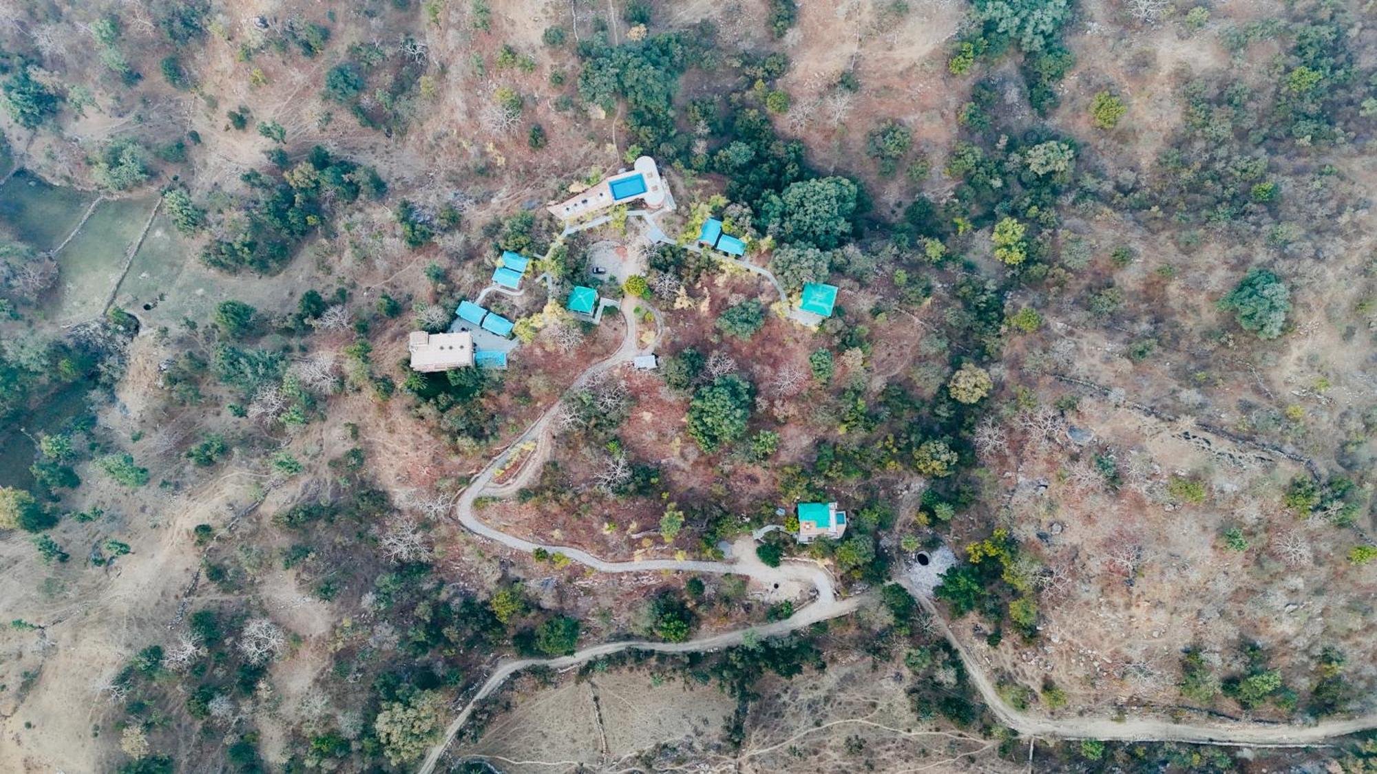 The Sky Imperial Jungle Camp Resort Кумбалгарх Екстериор снимка