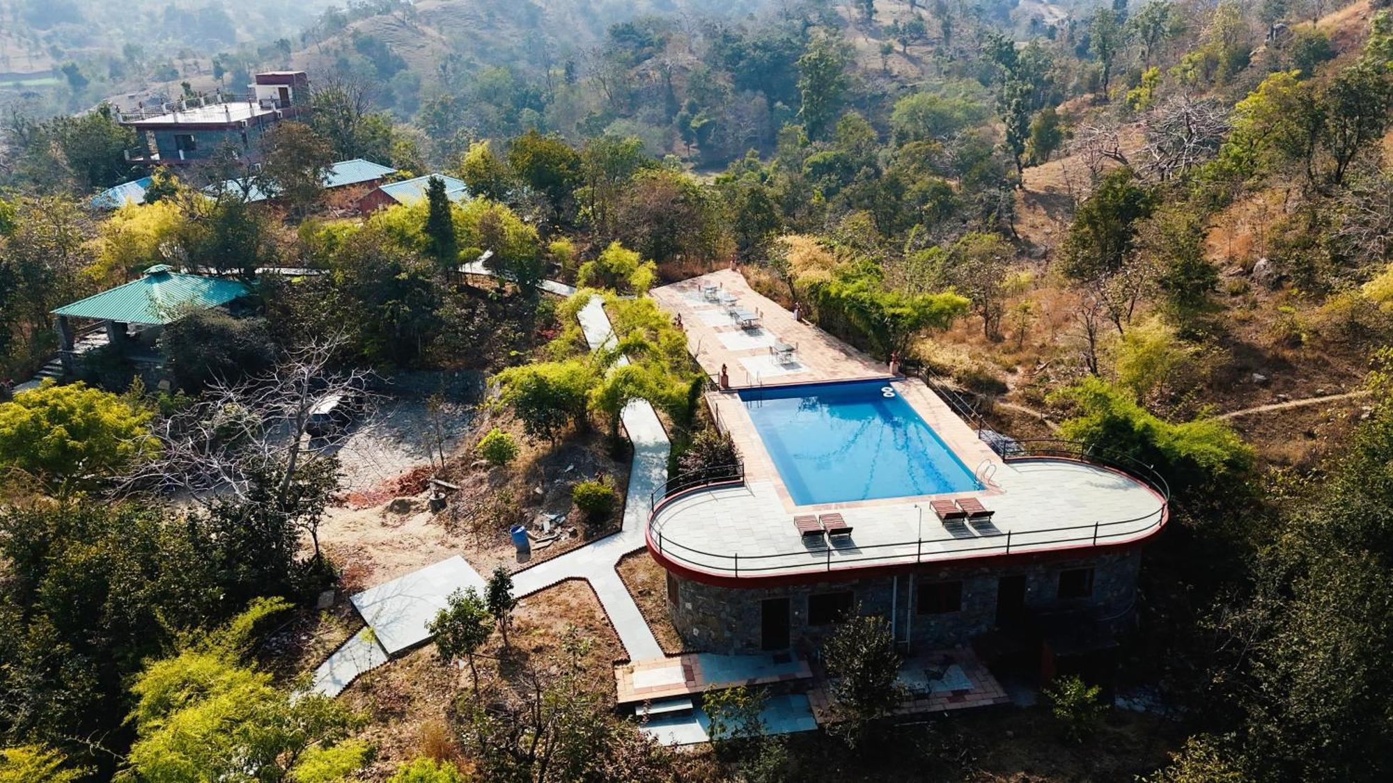 The Sky Imperial Jungle Camp Resort Кумбалгарх Екстериор снимка